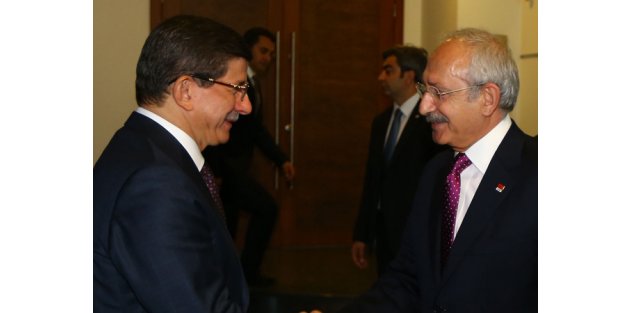 İşte Davutoğlu ve Kılıçdaroğlu'nun koalisyon için görüşecekleri tarih