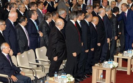Kılıçdaroğlu izledi Erdoğan topa tuttu!