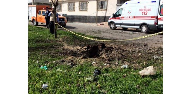 Kilis'e roket mermileri düştü: 2 ölü, 3 yaralı