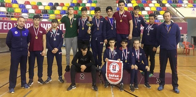Liselerarası Güreş Şampiyonu Şafak Okulları'dan!