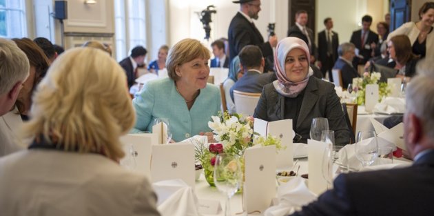 Merkel ilk kez bir iftara katıldı