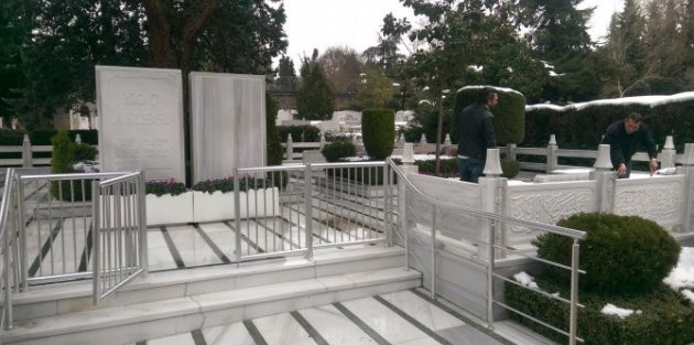 Mustafa Koç'un mezarı hazırlanıyor! İşte ilk kareler