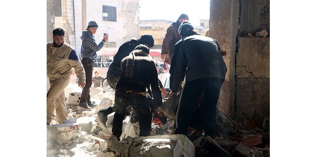 Ruslar İdlib'e saldırdı: 47 ölü