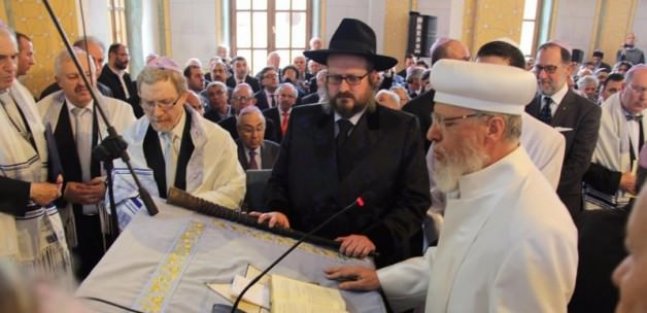 Sinagog açılışında Erdoğan için dua