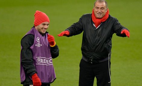 'Sneijder F.Bahçe'ye gitmeliydi'