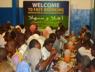 Somali'de 112 bin 500 kişiye iftar verildi