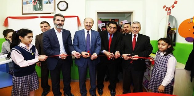 Sultangazi'de Özel Eğitim Sınıfları Hizmete Açıldı