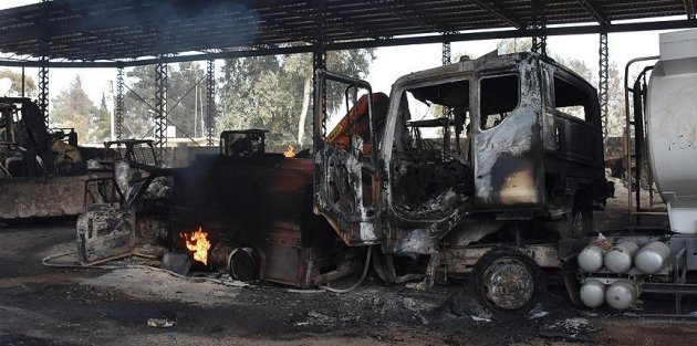 Teröristler Afrin'i yakıp yıkarak kaçtı