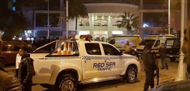 Turistlerin bulunduğu otele terörist saldırısı