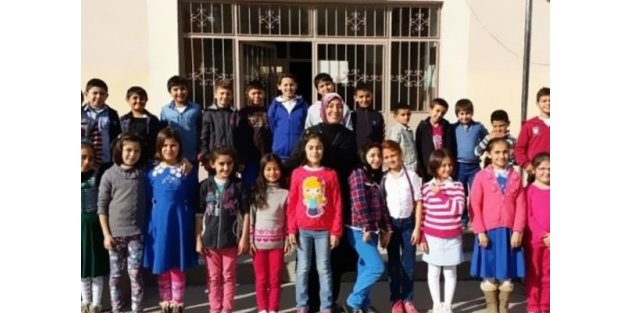 Türkiye'nin ilk başörtülü Milli Eğitim Müdürü