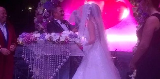 Yavuz Bingöl ve Öykü Gürman evlendi!