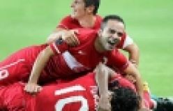 Milli Takım Devam Dedi. A Milli Takımımız, 2012 Avrupa Şampiyonası Elemeleri'ndeki kritik mücadelede Avusturya'yı 2-0 yenerek önemli bir galibiyet aldı. 