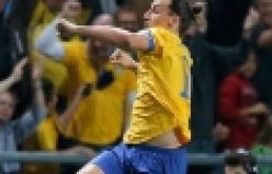İbrahimoviç'ten tarihe geçecek gol İsveç özel maçta İngiltere'yi 4-2 mağlup ederken İbrahimoviç'in ender görülecek golü hafızalara kazındı.