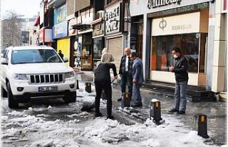 Haftaya kar temizliği ile başlayan Esnaf,belediye...