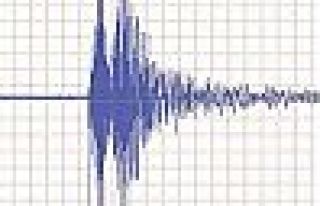5.4'lük deprem korkuttu
