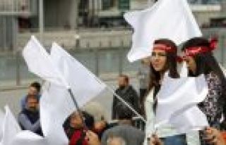 Aleviler'den IŞİD'e karşı beyaz bayraklı eylem