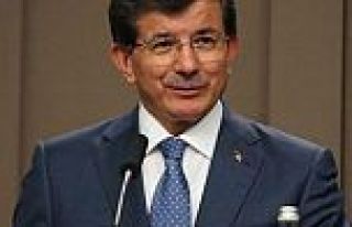 Başbakan Davutoğlu Beşiktaş'ı kutladı