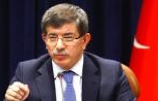 Başbakan Davutoğlu üniversitelilere ders verecek