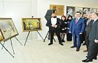 Başkan Usta resim sergisi açtı, ‘Sanatı ve sanatçıyı...