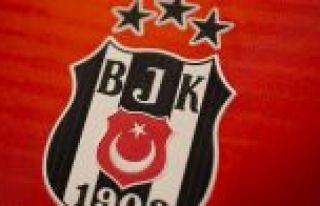 Beşiktaş 4 futbolcusunun takımdan ayrılacağı...