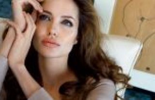Billy Bob: Angelina Jolie tam bir mazoşist