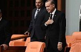 CHP Meclis'e gelen Erdoğan'ı ayakta karşılayacak