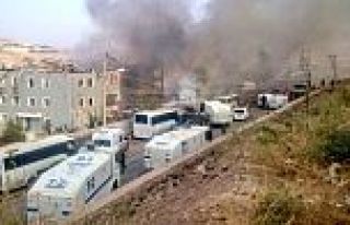 Cizre'de polis kontrol noktasına bombalı saldırı