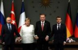 'Dörtlü zirve Türkiye'nin diplomatik zaferidir'