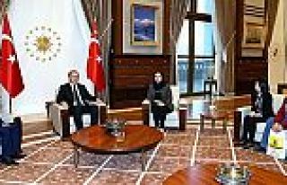 Erdoğan Özgecan'ın ailesini kabul etti