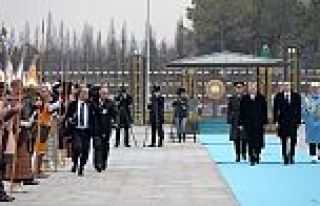 Erdoğan'dan Aliyev'e görkemli karşılama