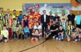 Gaziosmanpaşa'da Baba-Oğul Futsal Heyecanı