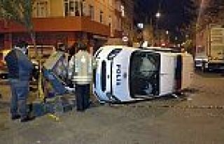 Gaziosmanpaşa'da polis aracı takla attı: 2 polis...