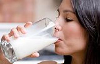 Günde 2 bardak süt kilo alımını önlüyor