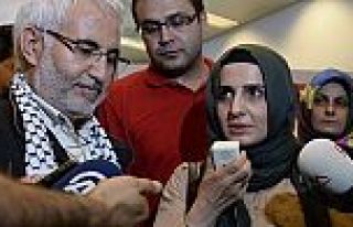 İsrail'de gözaltına alınan Türk gazeteciler İstanbul'a...