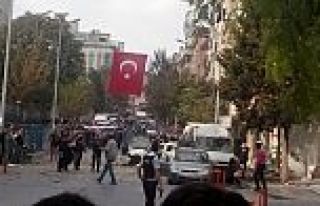 İstanbul'da karakola bombalı saldırı!