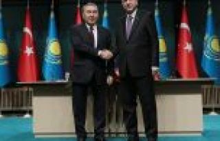 Kazakistan'la 5 anlaşma imzalandı