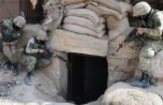 Mehmetçik tünellerde terörist avında