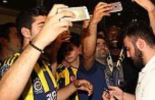 Moussa Sow Fenerbahçe için İstanbul'da