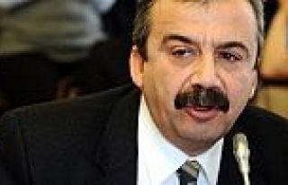 Önder: Öcalan'ın mektubunda silah bırakmaya yönelik...