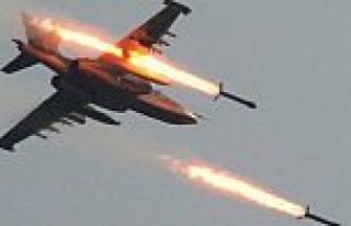 Rus savaş uçakları Halep'i vurdu: 12 ölü