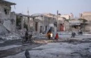 Rusya İdlib'e 24 gün sonra yeniden saldırdı
