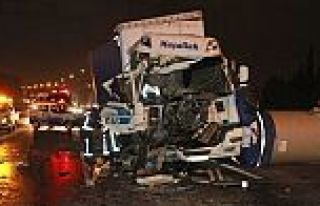 Sultangazi'de Trafik Kazası: 2 Yaralı